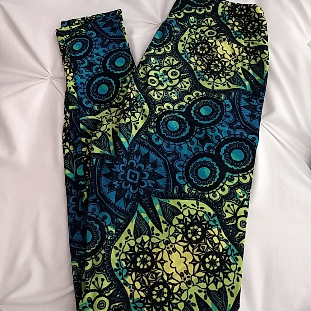 LuLaRoe UNICORN ALERT OS leggings
